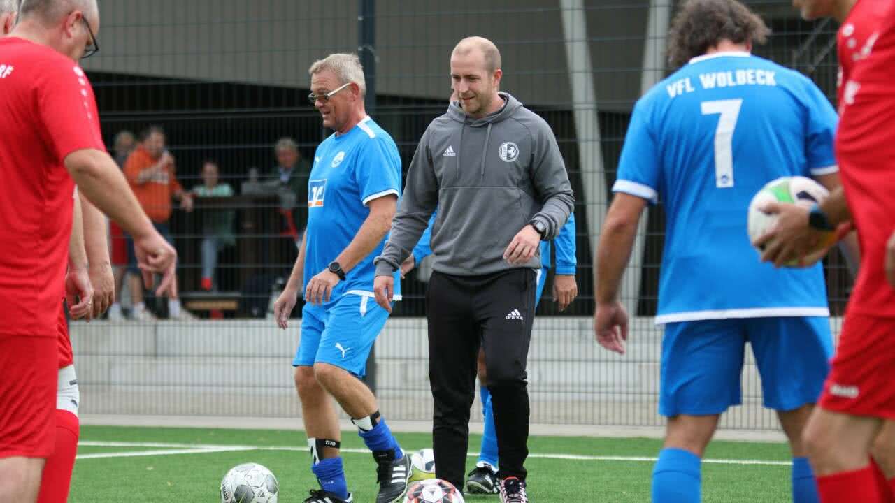 FLVW zertifiziert Walking Football-Coaches